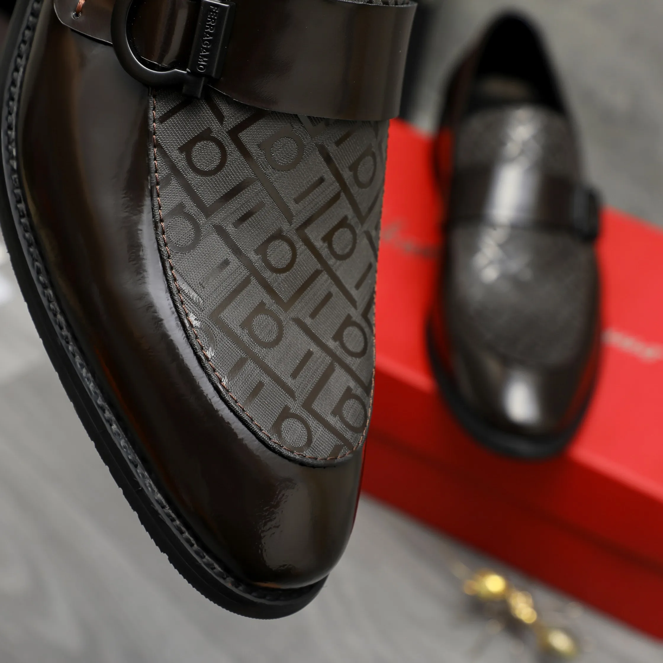 Men's men's shoes💰460 Product trademark: Ferragamo "Ferragamo" business slip-on leather shoes Regular size: 39-44 Product materials: Selected high-quality cowhide upper, cowhide lining, original outsole